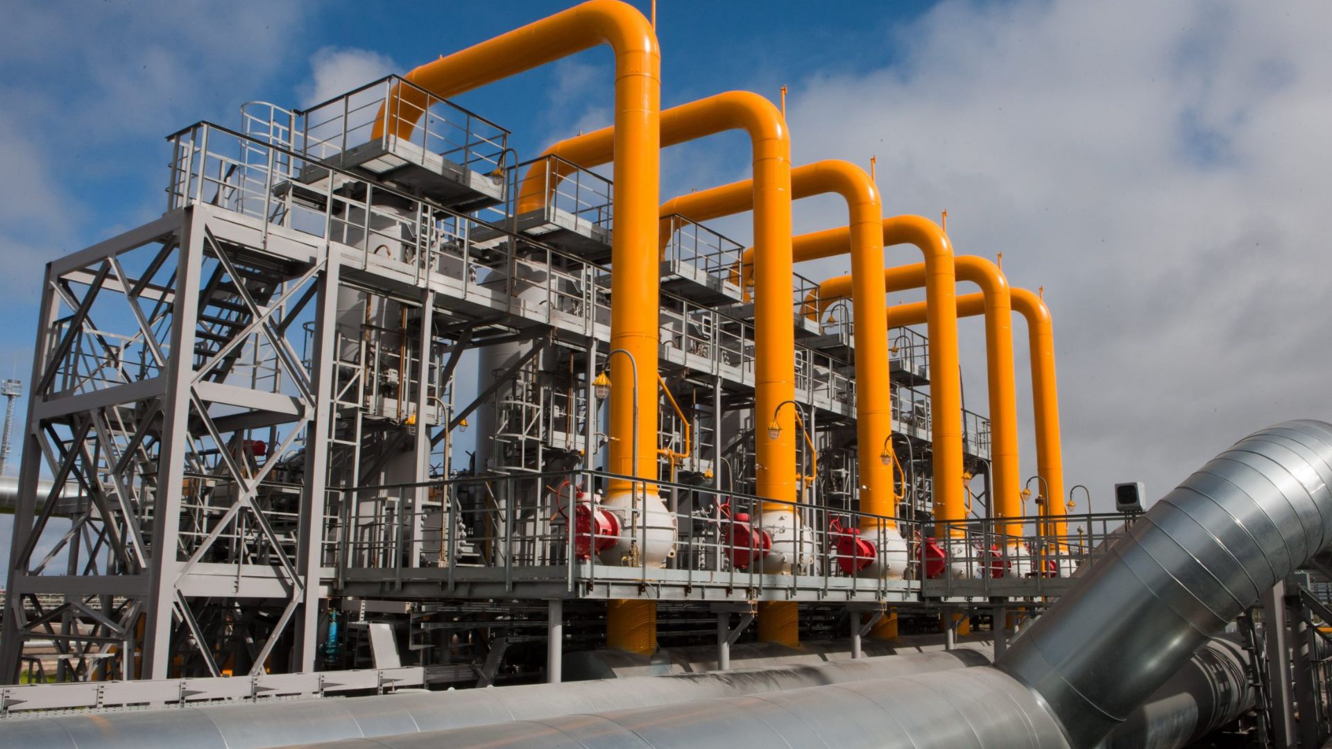 Catalyst breakthrough lets chemists build bioactive materials directly from methane