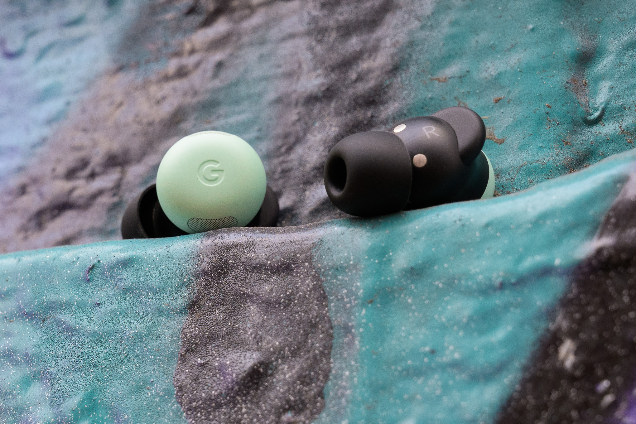 Google’s fantastic Pixel Buds Pro 2 are down to $169