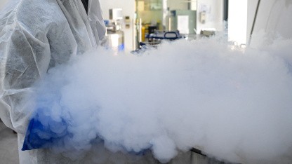 Kryonik: Ehemann von eingefrorener Frau erntet Kritik wegen Freundin