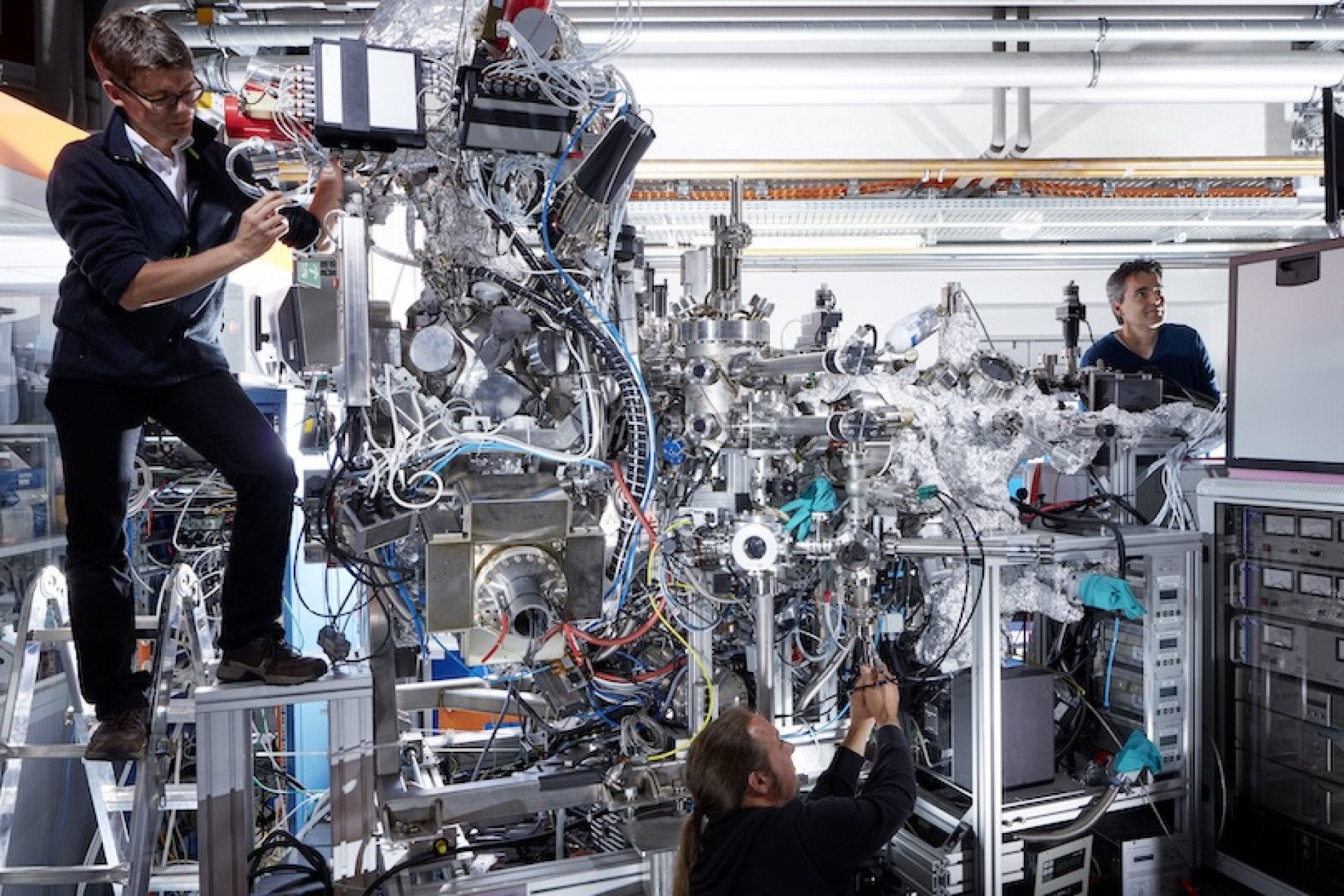 Physicists Decode Particle Dance That ‘Kills’ Electrical Conductivity