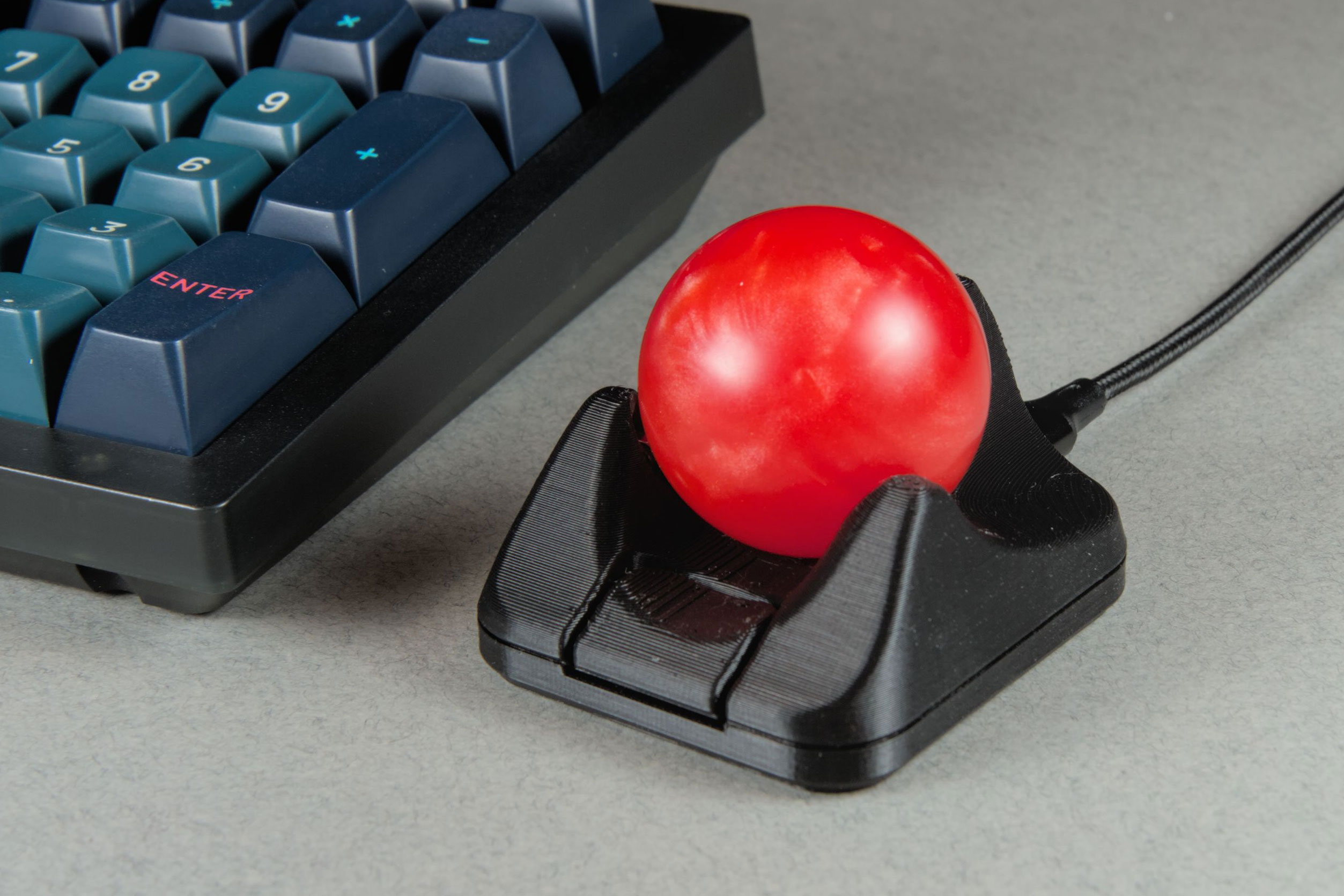 Ploopy’s smallest open-source trackball now includes a button