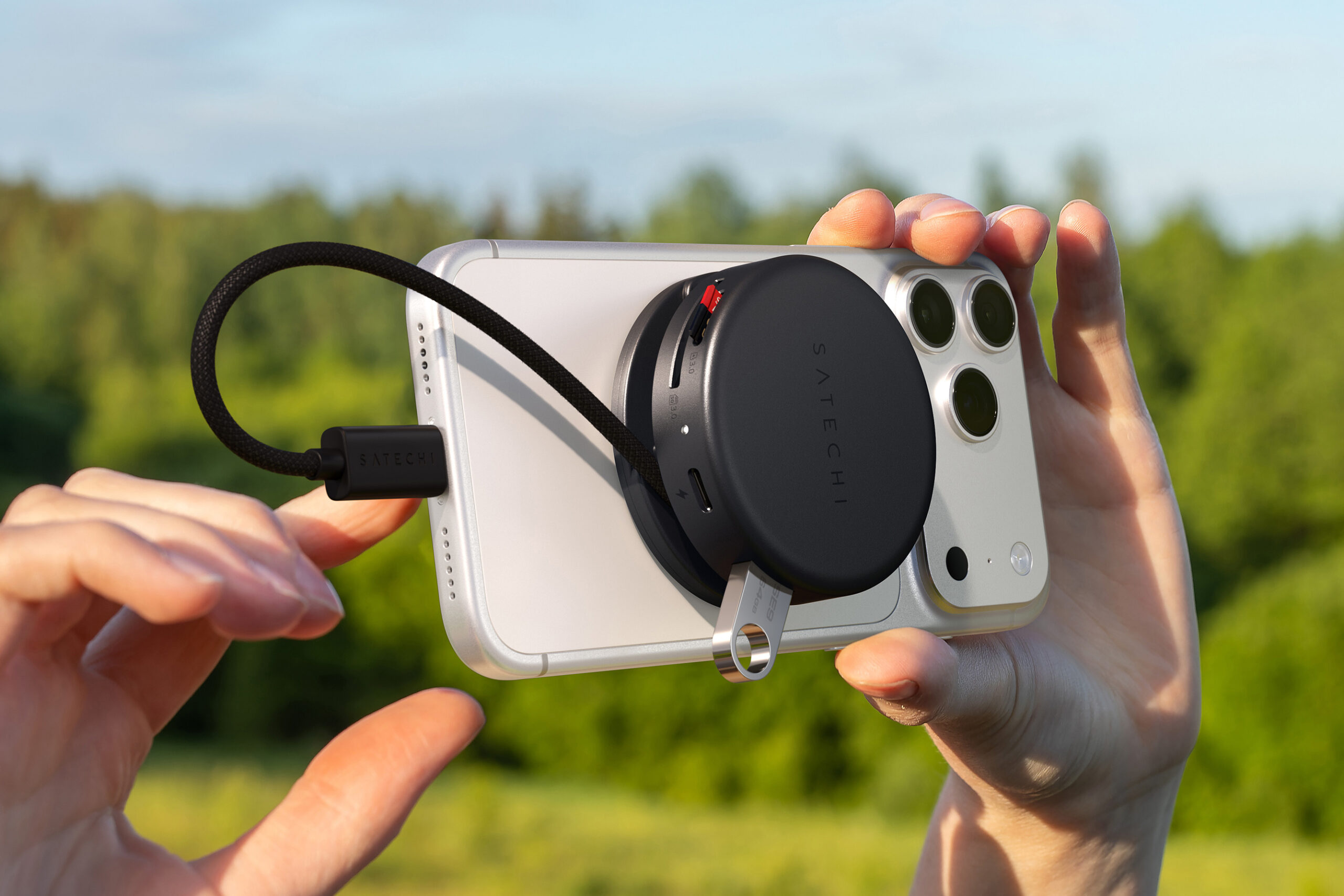 Satechi’s new puck sticks a bunch of extra ports to the back of your phone