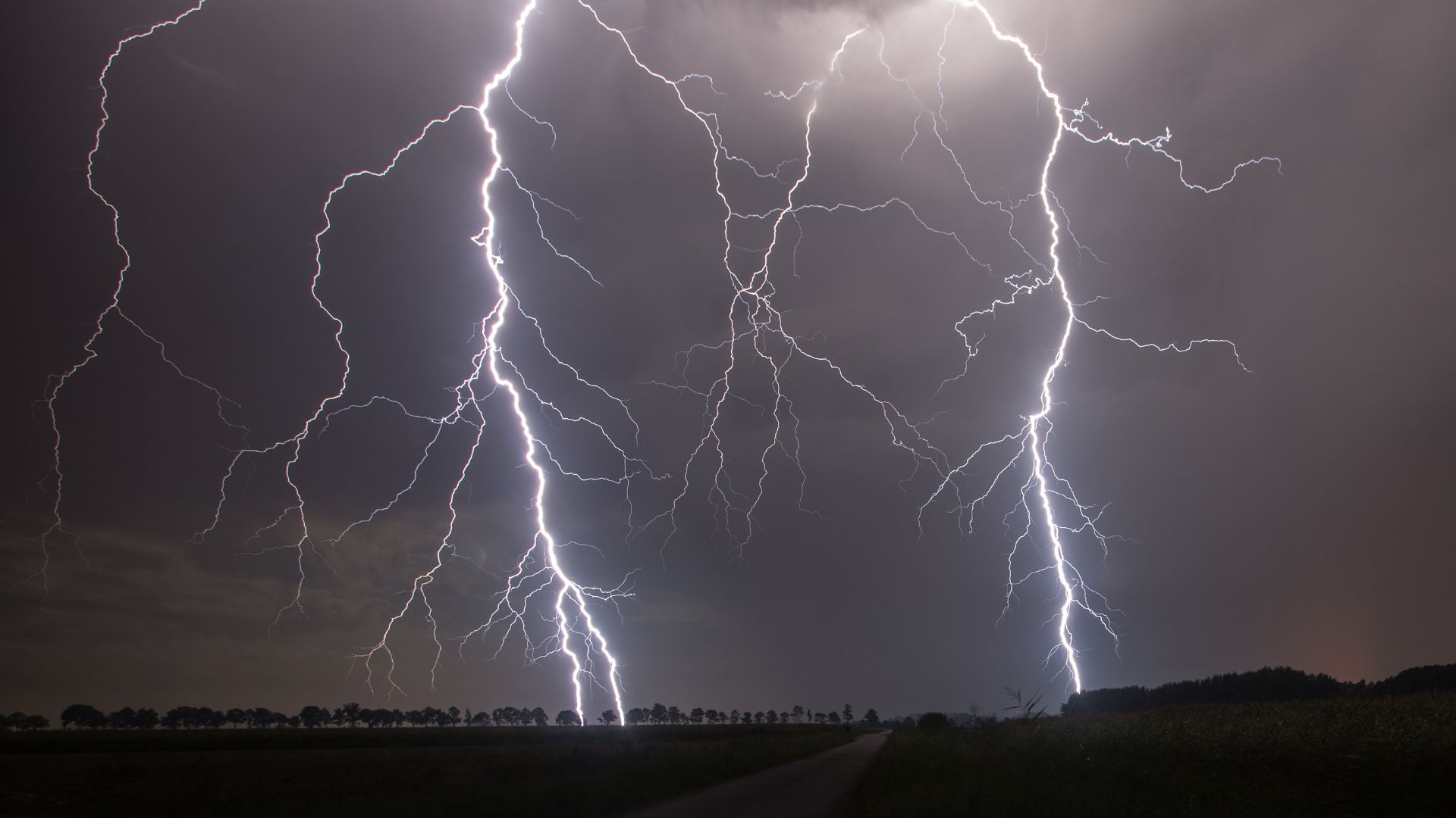 Scientists use laser tweezers to trap particles that trigger lightning strikes