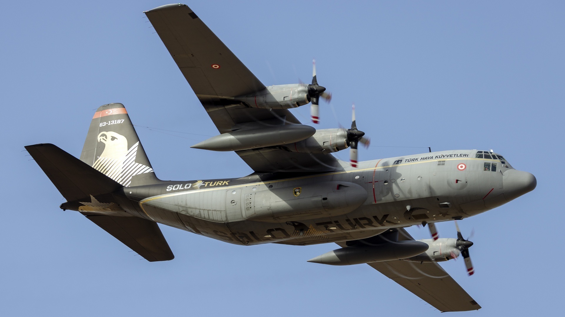 Turkish military plane carrying 20 personnel crashes near Georgia-Azerbaijan border