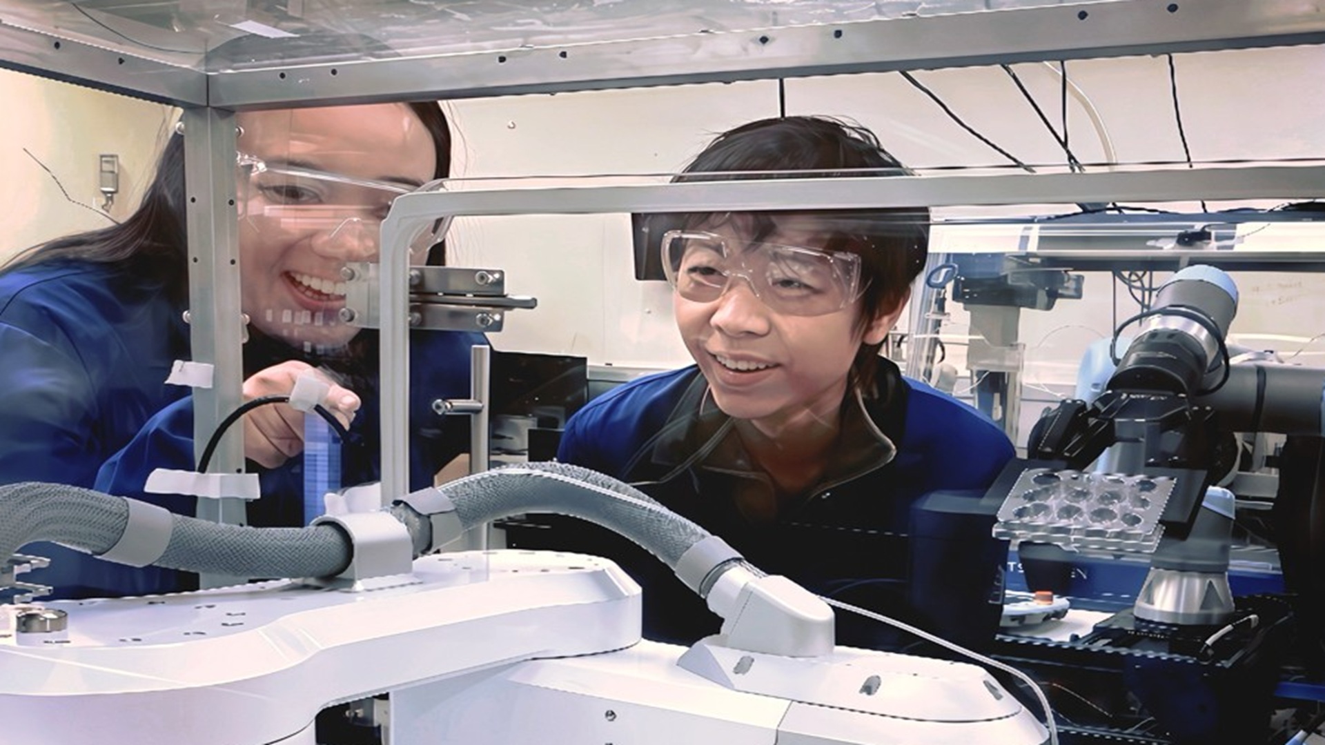 ‘AI advisor’ keeps scientists in the loop while supercharging self-driving lab results