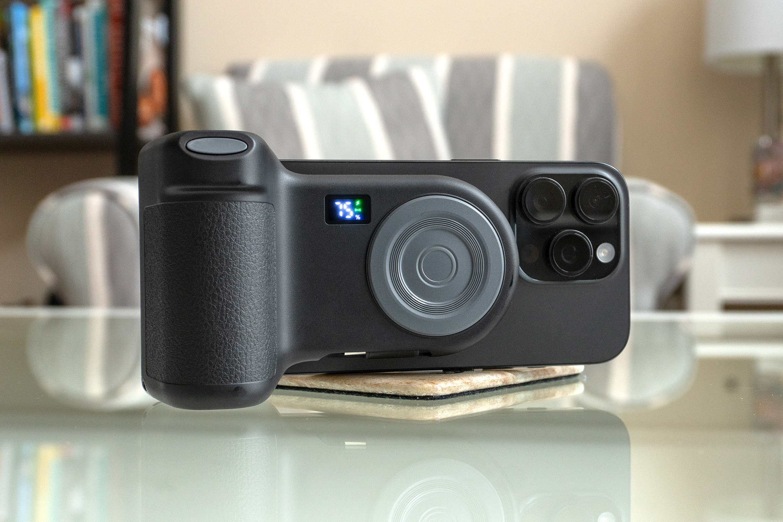 Belkin’s camera grip power bank is a few upgrades away from being a must-have