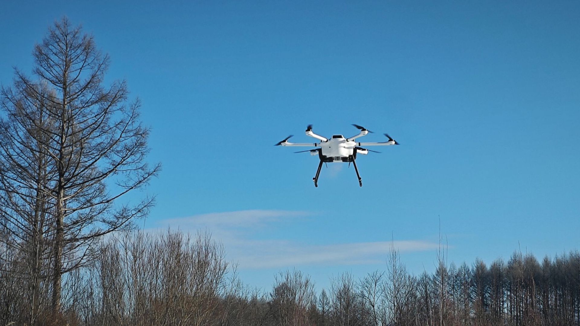 China’s hydrogen-powered drone sets world endurance record with 117-mile flight 