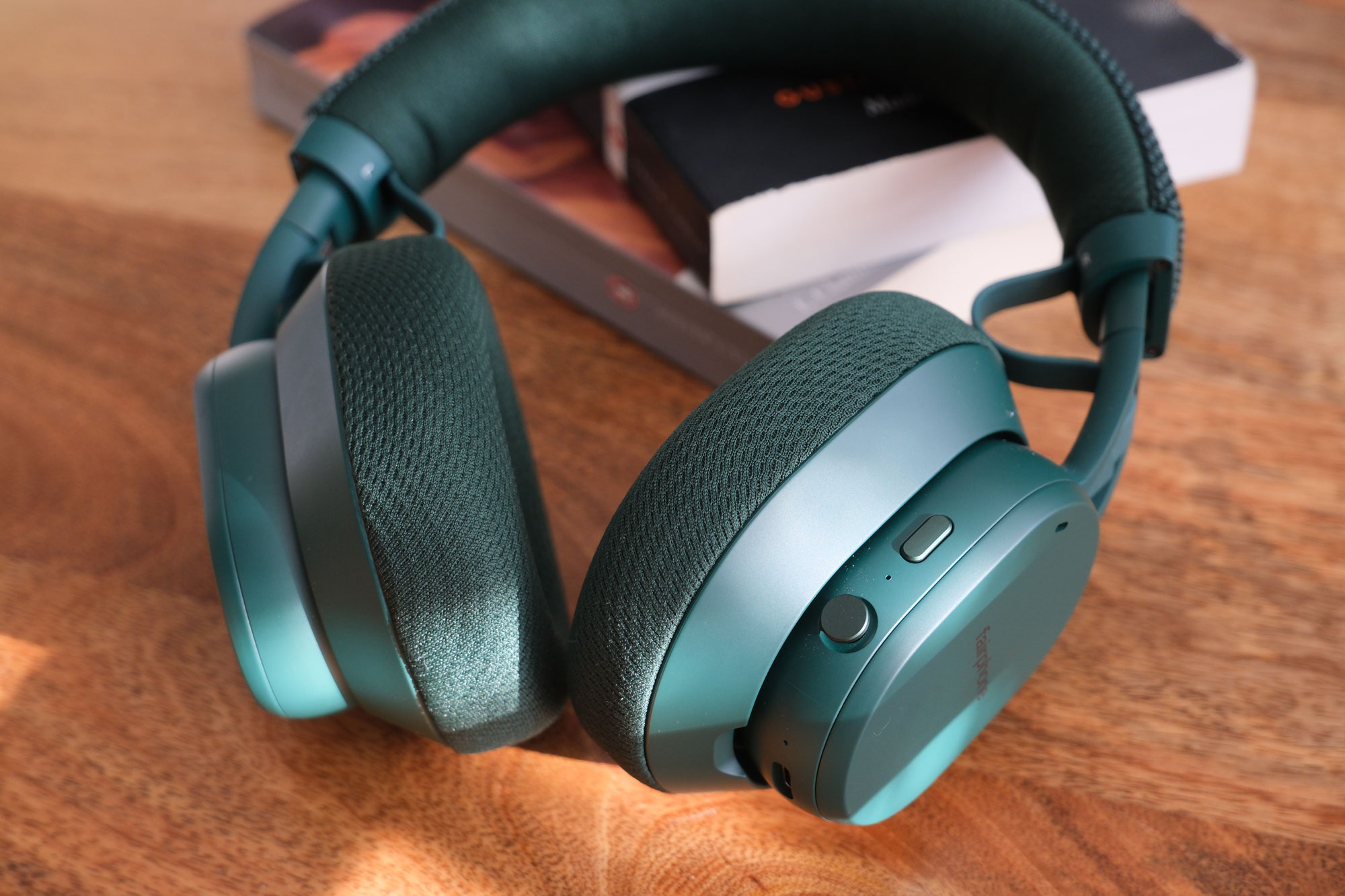 Fairphone updates its over ear headphones with better sound