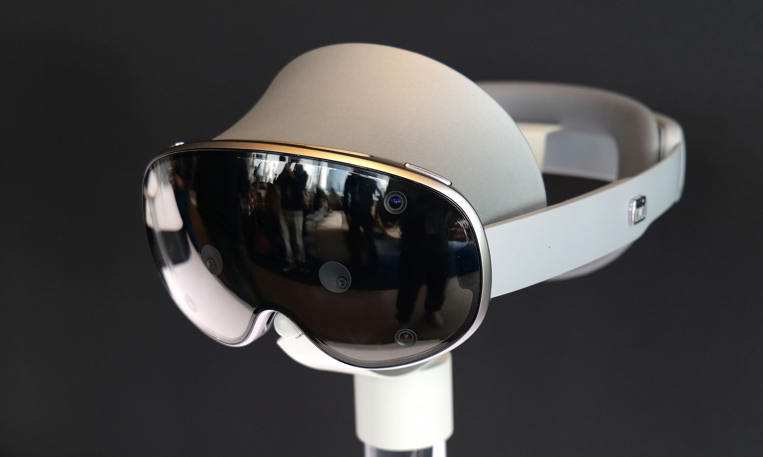 In 2025, tech giants decided smart glasses are the next big thing