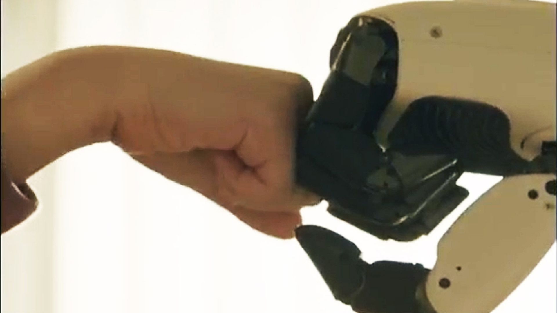 LG to unveil new humanoid robot that handles daily household chores at CES 2026