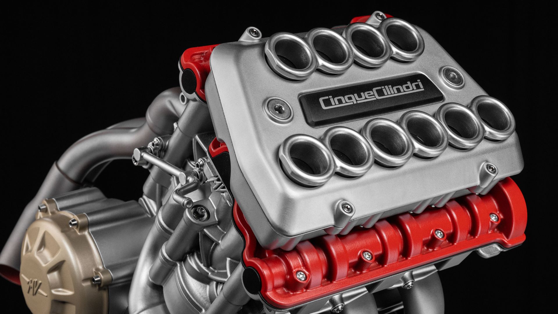 New Italian five-cylinder bike engine could deliver 240 hp of superbike power