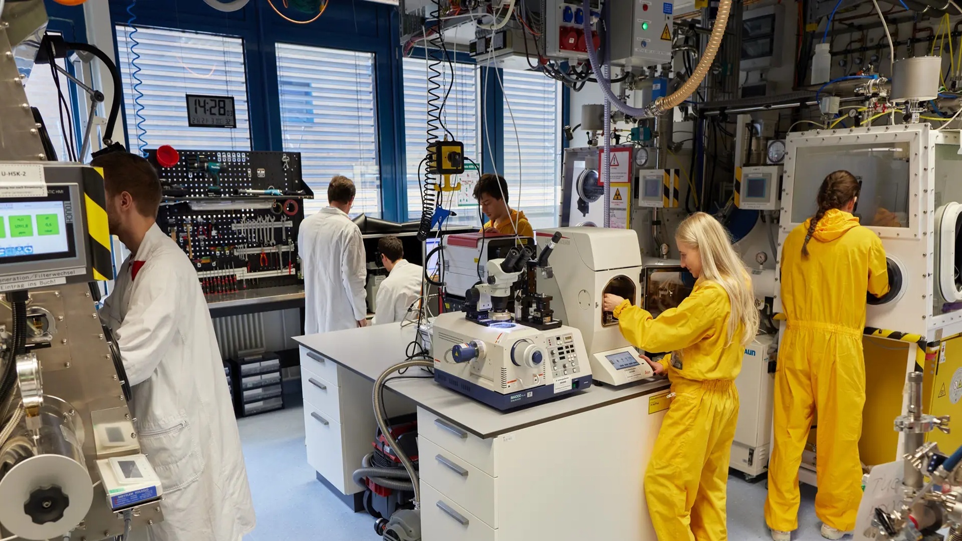New low-enriched uranium fuel passes irradiation tests for FRM II reactor