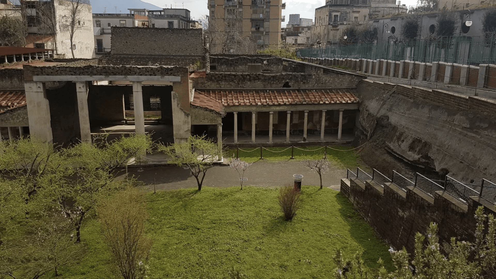 New paintings and rooms discovered at royal Roman Villa di Poppea stun experts