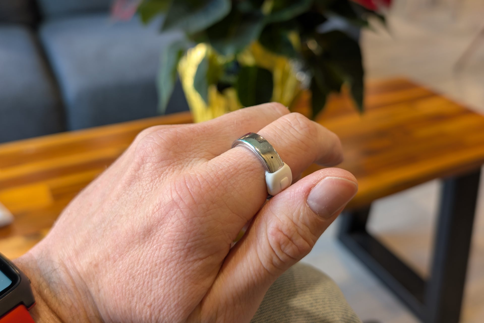 Pebble Is Making a Smart Ring for Saving All Your Fleeting Thoughts