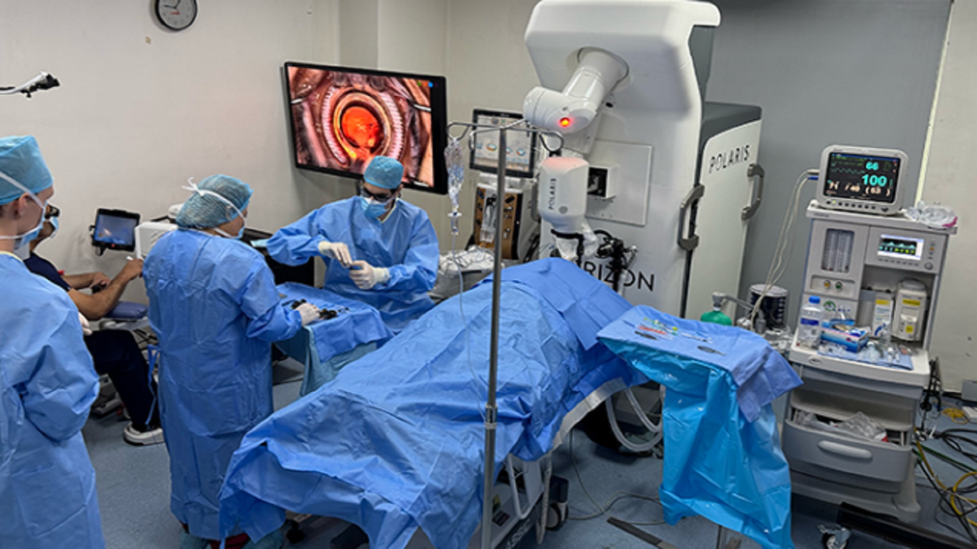 Robot achieves 0.053 mm micro-precision in the world’s first robotic cataract surgery