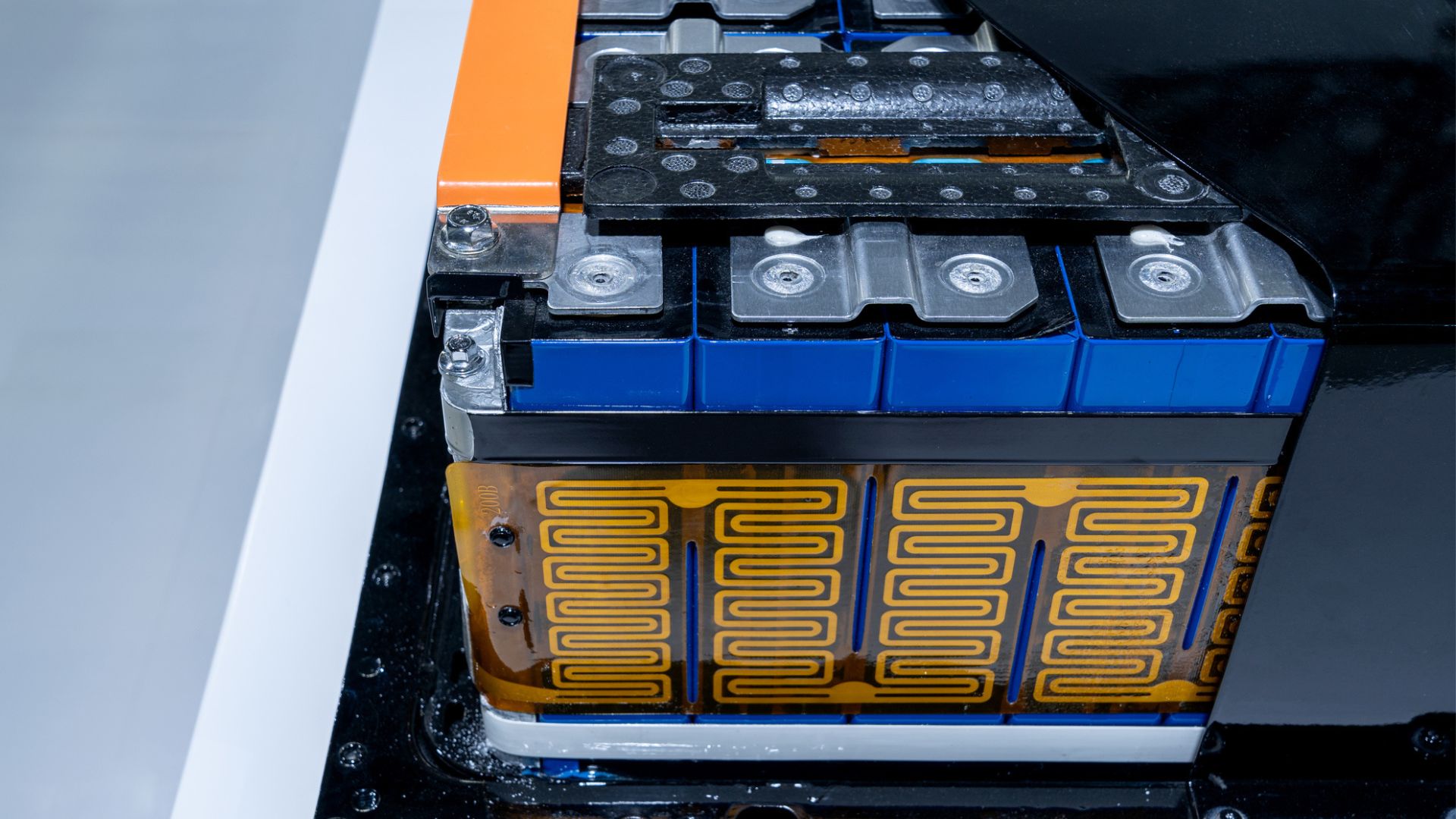 Sodium EV battery beats lithium in charging speed and temperature stability: Study