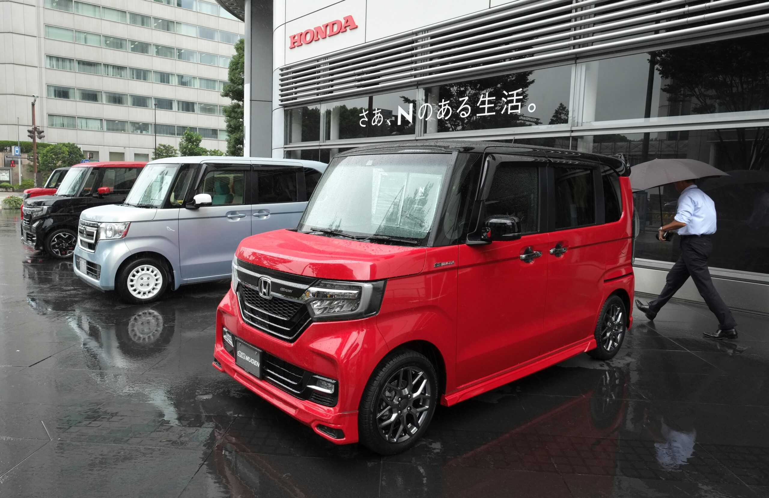 Trump invites ‘cute’ Japanese kei trucks to come to America