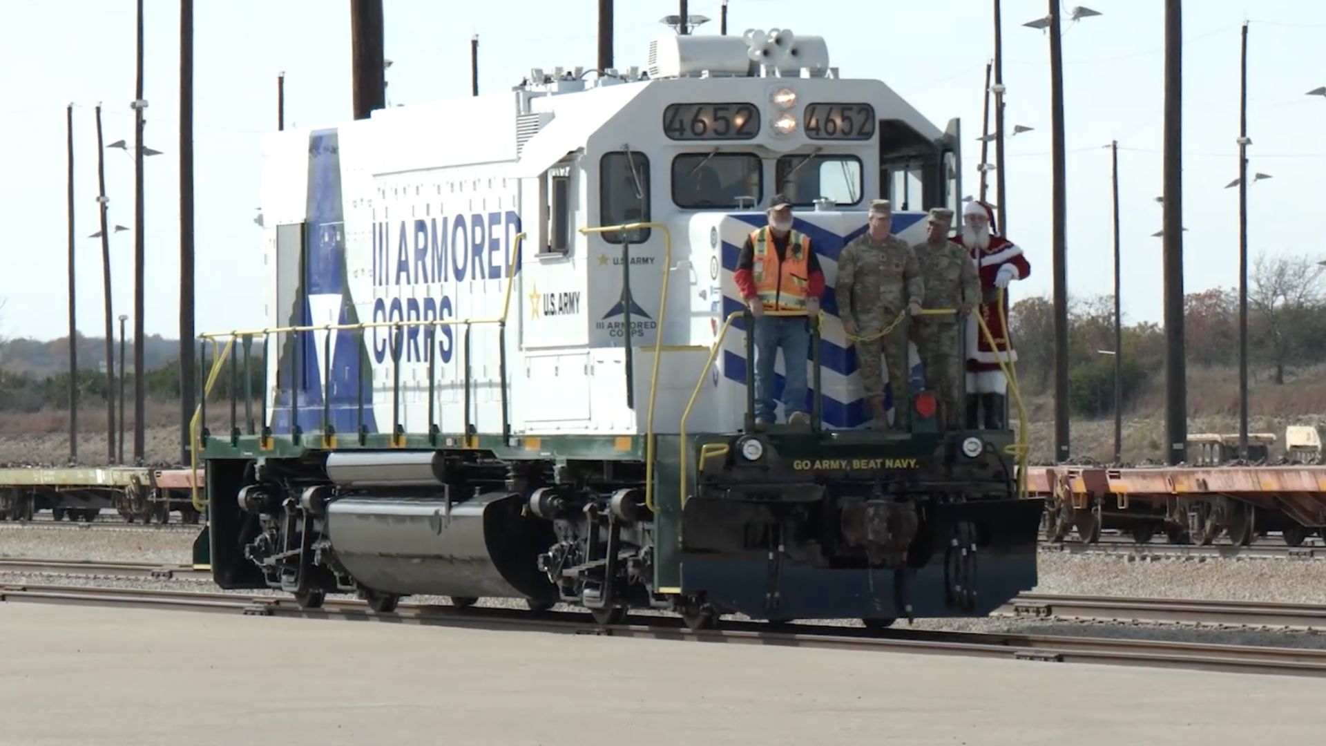 US Army’s first 100% electric train can power rail centers for 48 hrs in emergencies