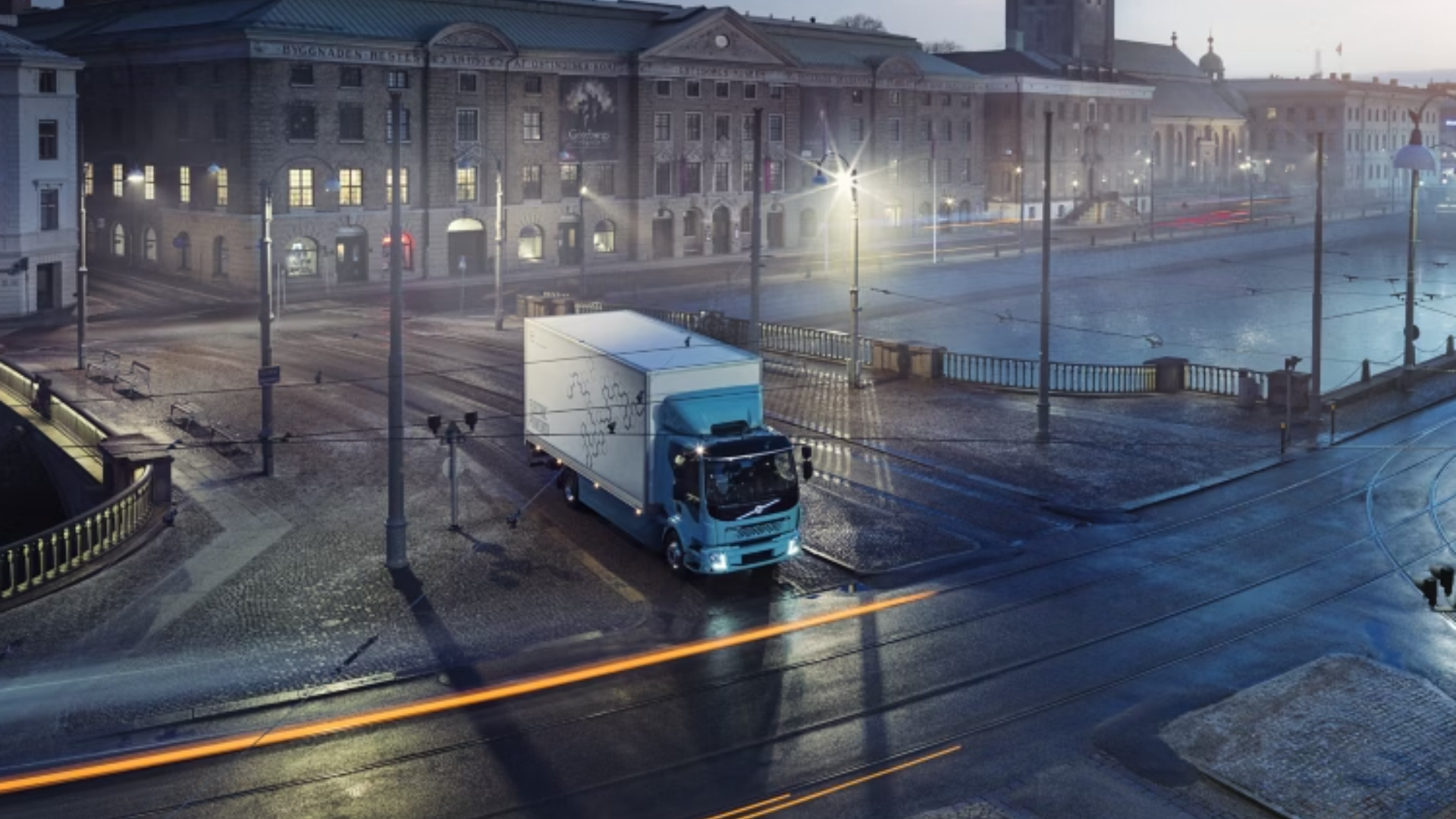 Volvo launches 14-ton electric truck with 180 kW motor, meets urban transport demand