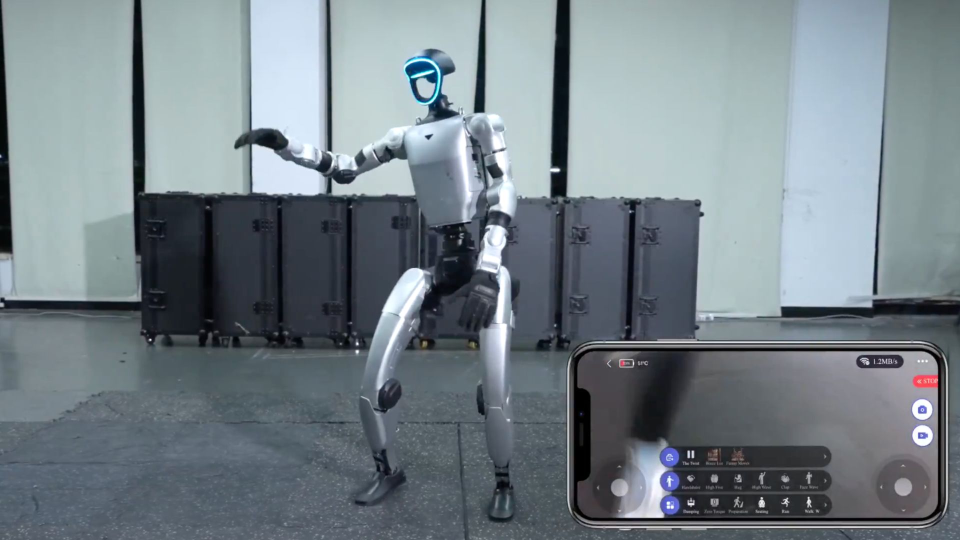 World’s first humanoid robot app store lets users control droids by phone