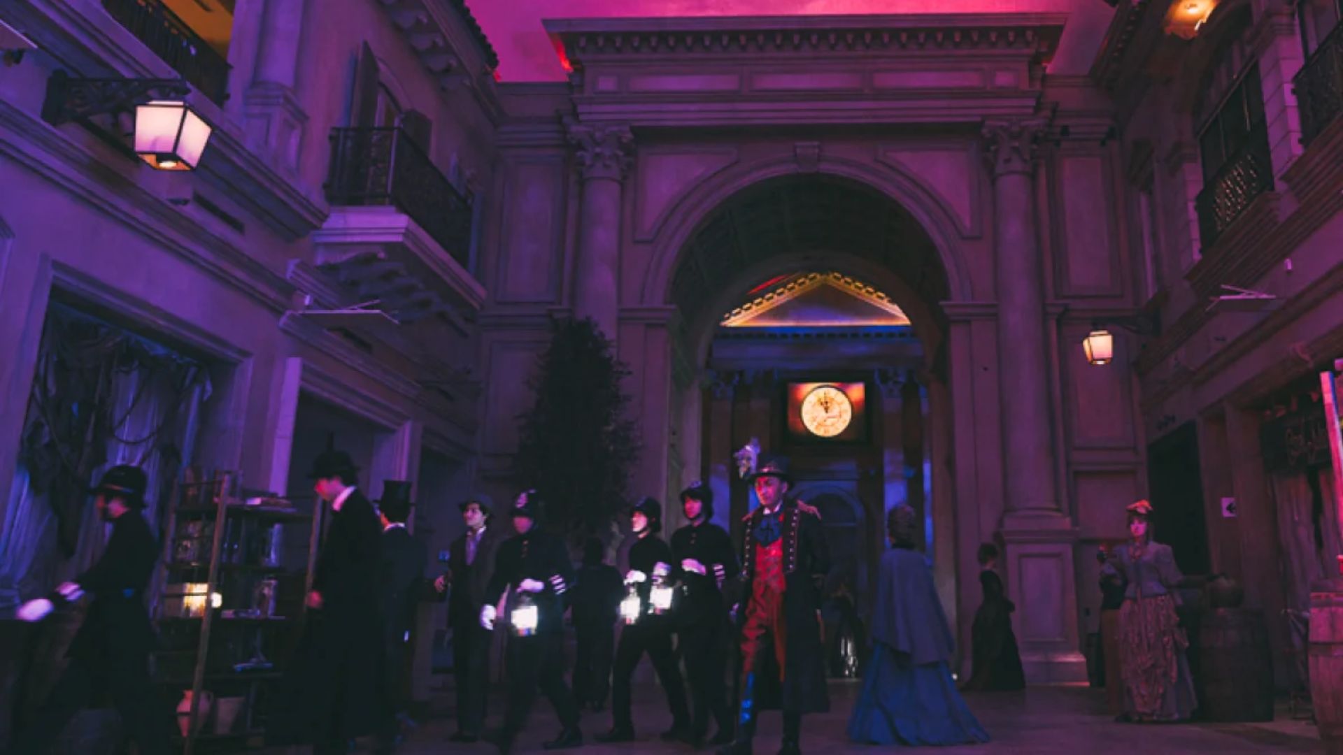 ‘World’s first’ immersive theme park in Japan fades to black in just two years