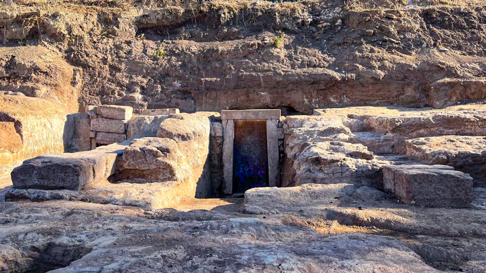 2,400-year-old new neighborhood in Rome discovered with pools, tombs, and shrine