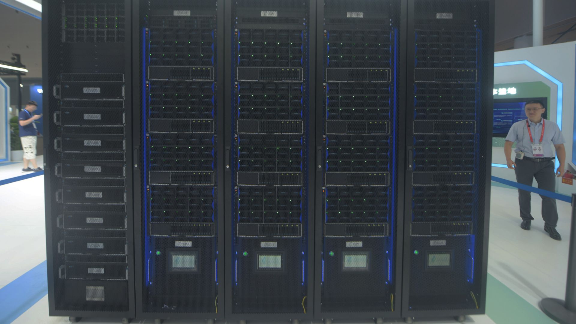 500 billion ops per second: China achieves 4-fold computing speed with new AI architecture