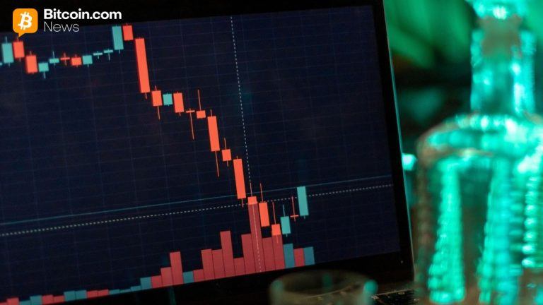 Bitcoin Slumps to $83K Amid Nasdaq’s AI-Driven Free-Fall