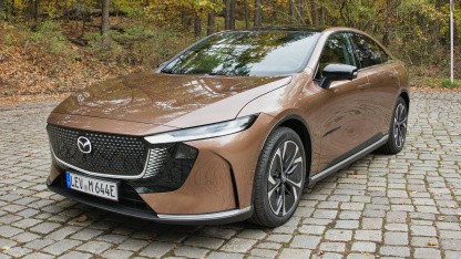 Elektroauto: Mazda verschiebt neuen Stromer zugunsten Hybridmodellen