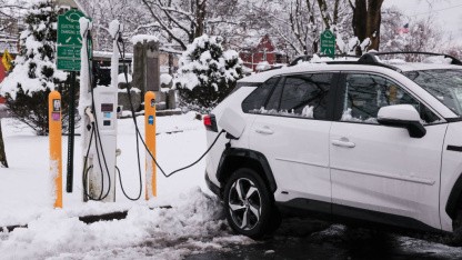 Elektromobilität: Audi und Tesla dominieren ADAC-Wintertest
