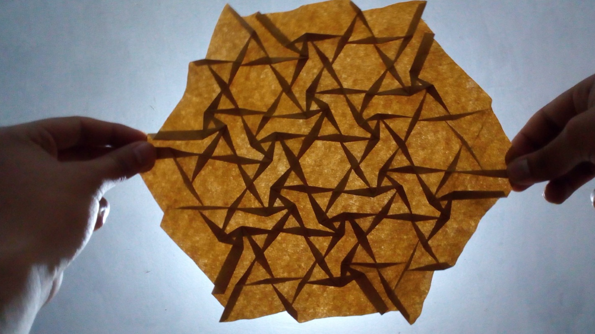 Graphene material that folds, moves, and senses could power next-gen soft robots