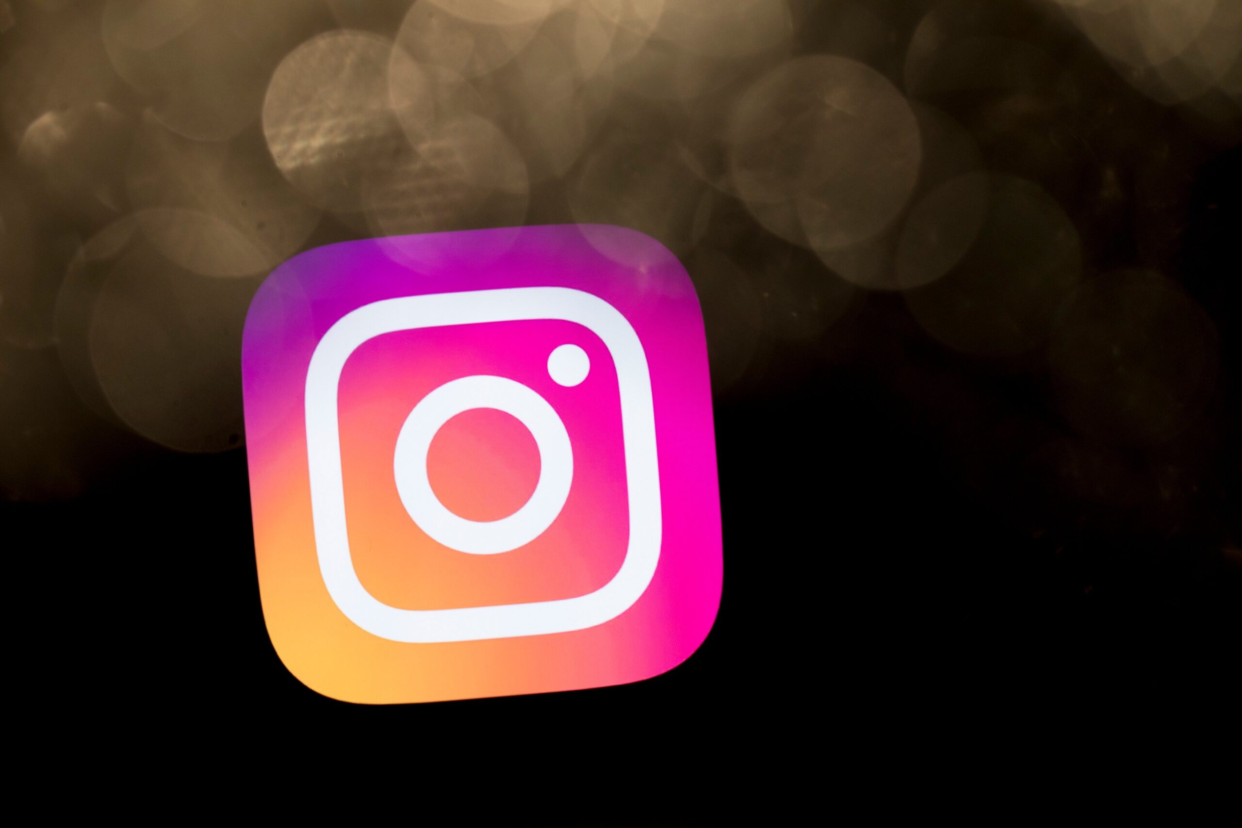 Instagram denies data breach: So whats up with those sketchy change password emails?