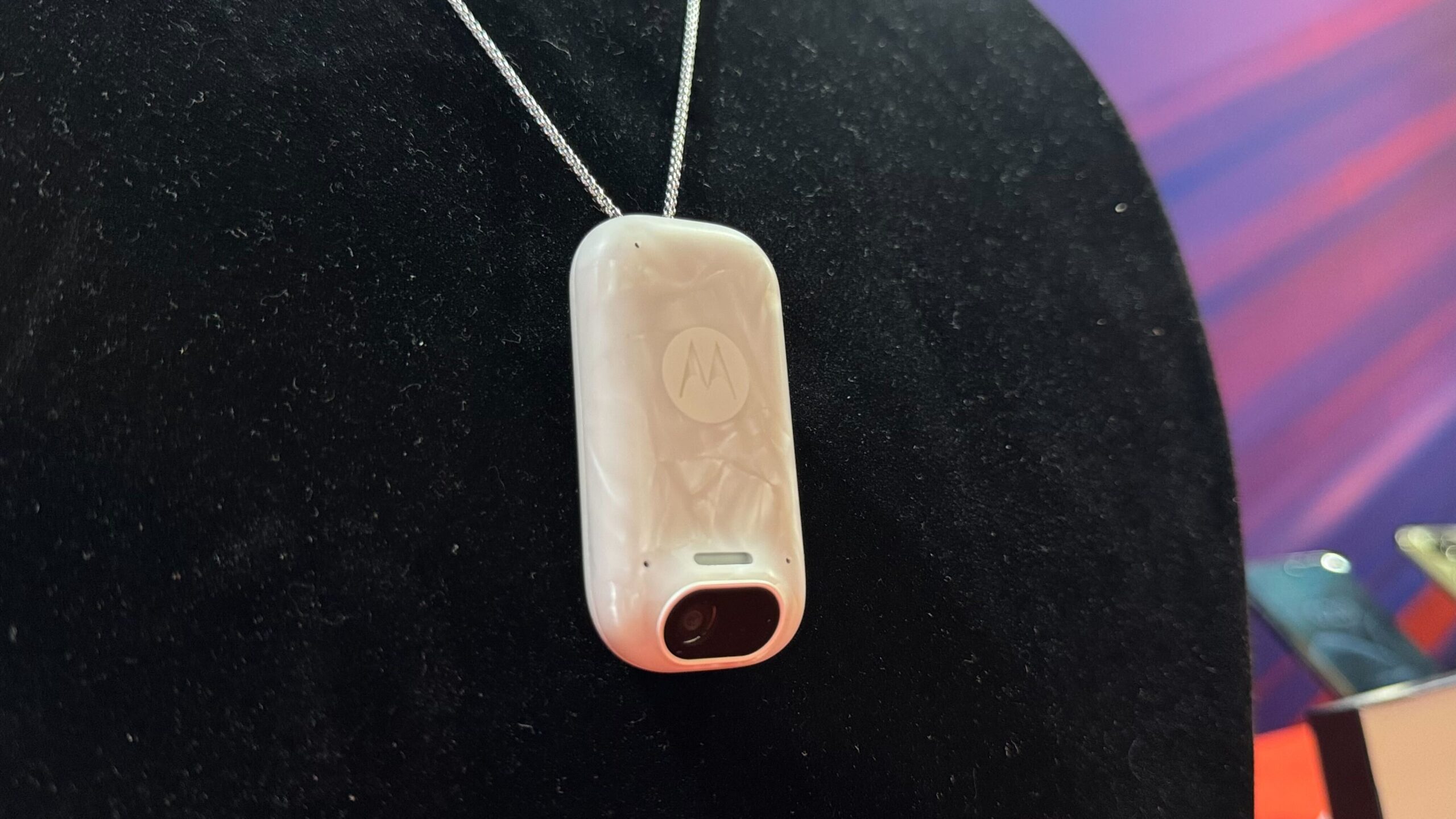 Motorola is entering the wearable AI game