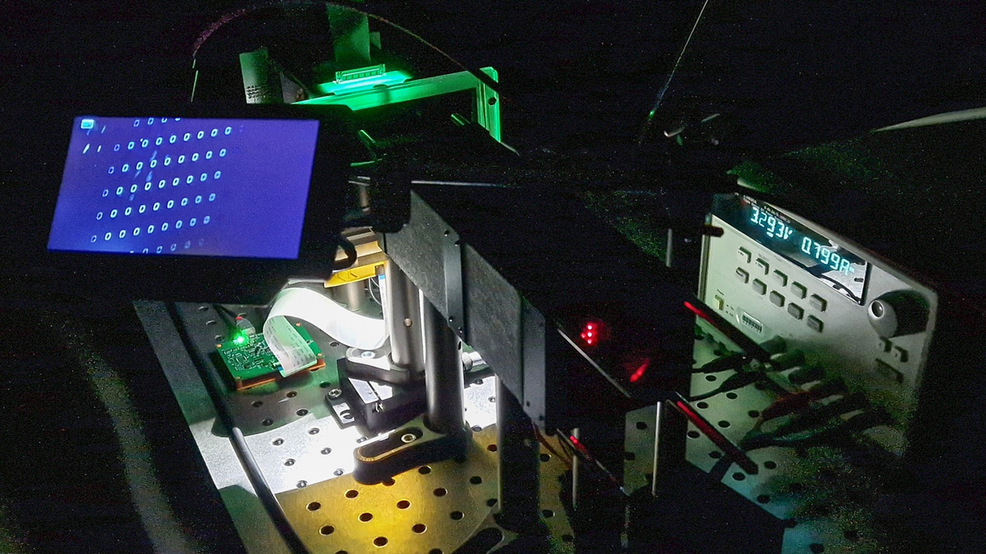 New chip tech inspired by the human brain uses tiny LEDs to slash AI power demand