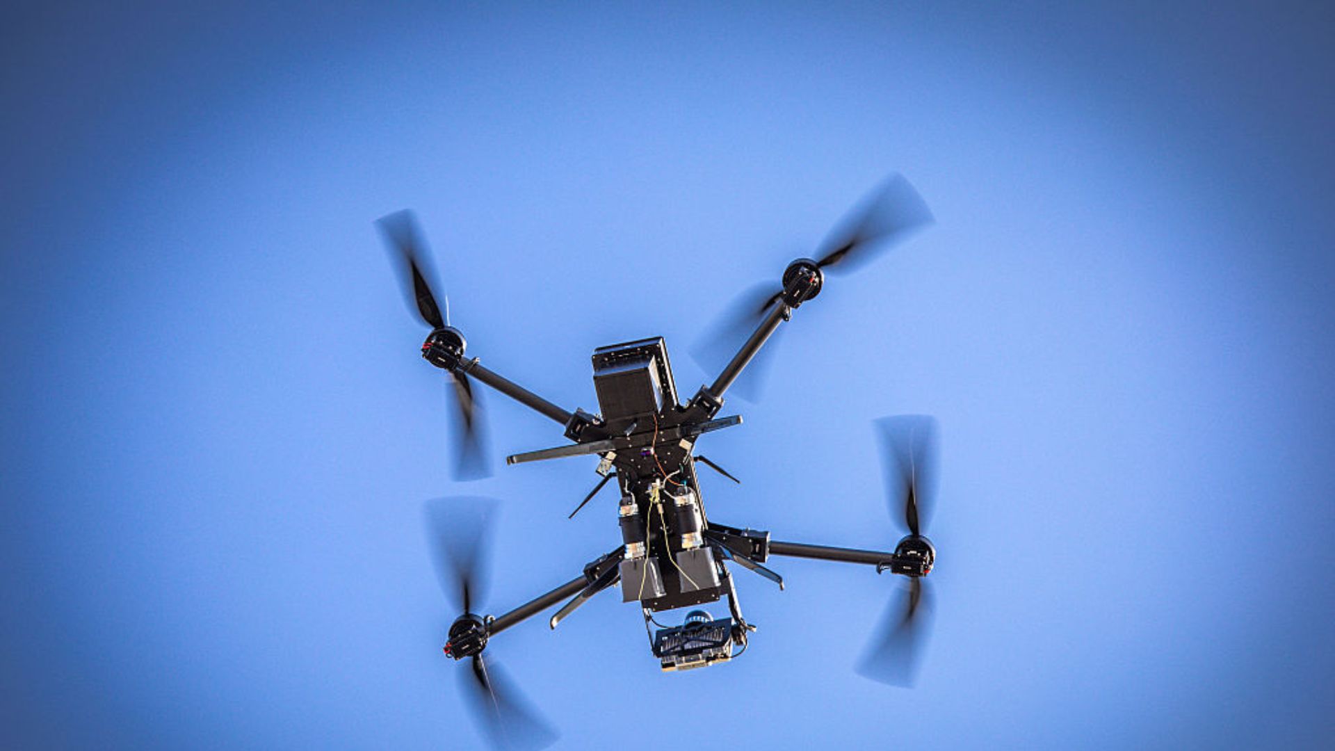 Palm-sized microreactor solves portable power challenge for robots, drones, and AI
