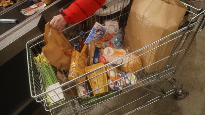 Rabatte lenken Einkaufsverhalten: Supermarkt-Apps verleiten zu Zusatzkäufen