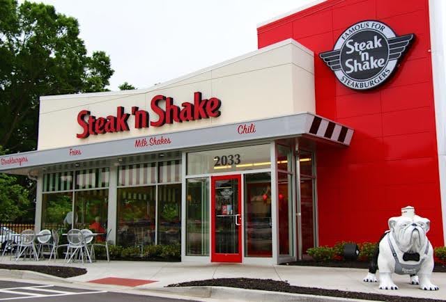Steak ’n Shake Adds $10M Bitcoin to Treasury as BTC Payments Ignite a Sales Flywheel