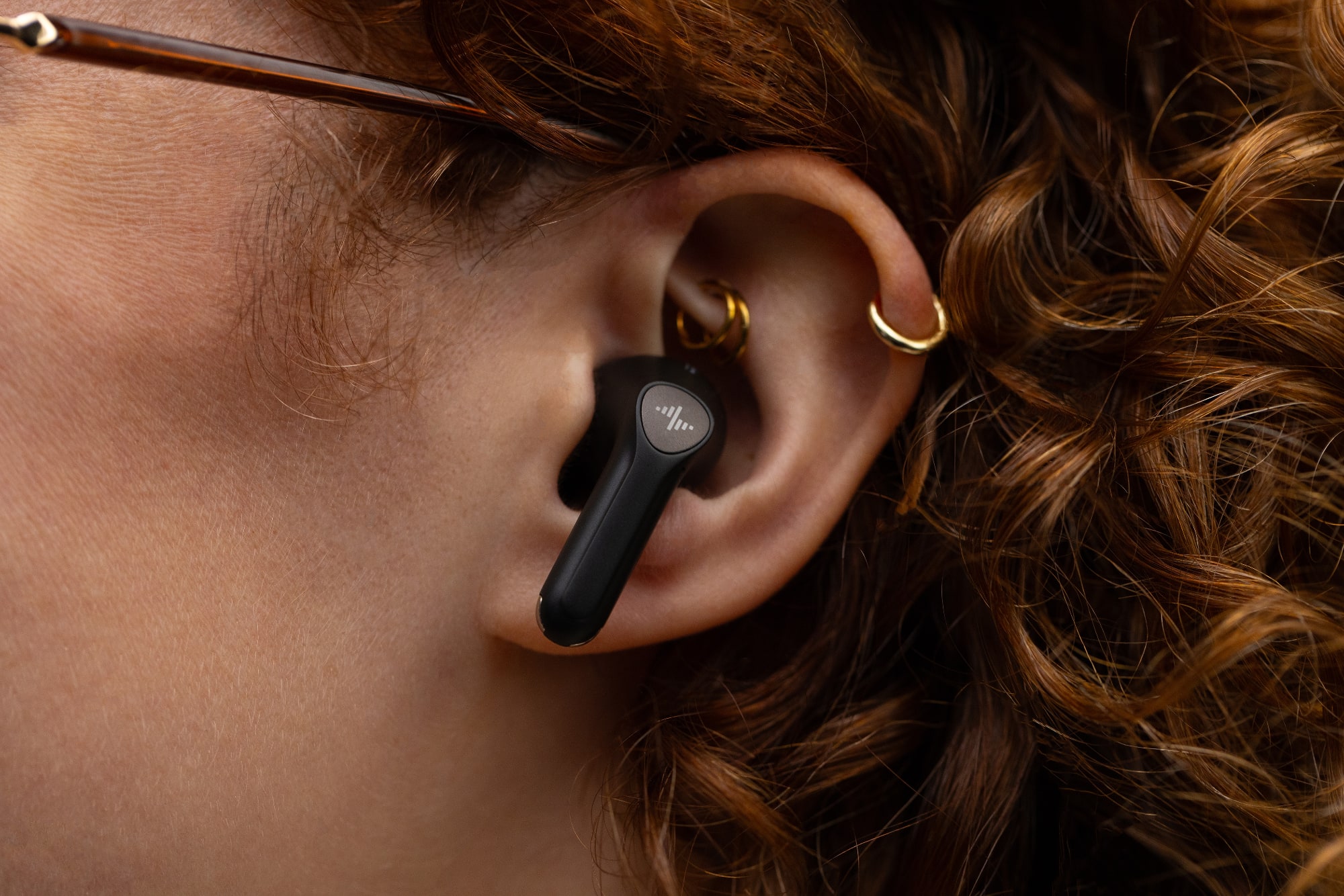 The Subtle Voicebuds use AI to transcribe your words below a whisper, or in very loud spaces (like the CES show floor)