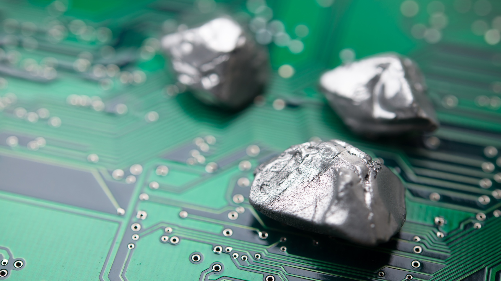 UK launches hydrogen-based rare earth magnet recycling plant with 90% lower emissions