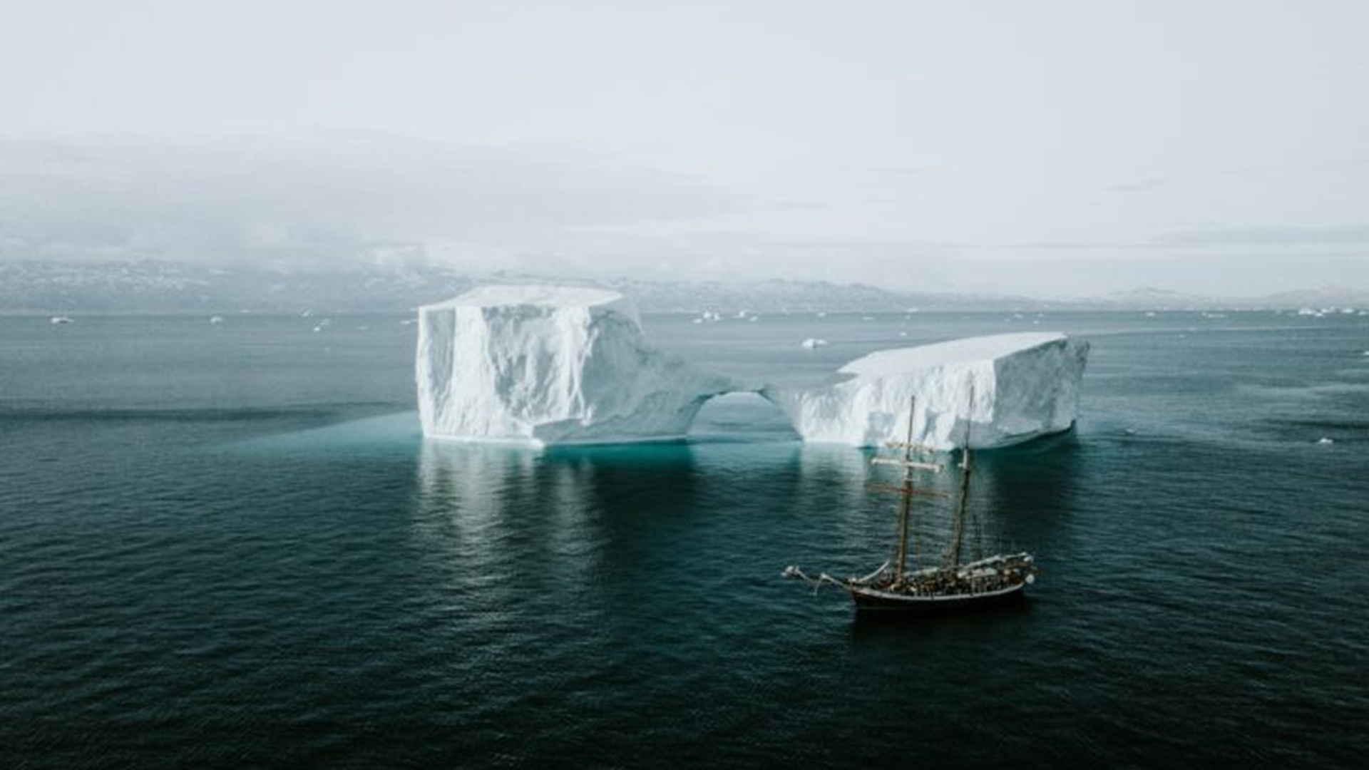 AI tracks icebergs from birth to breakup to expose hidden climate effects
