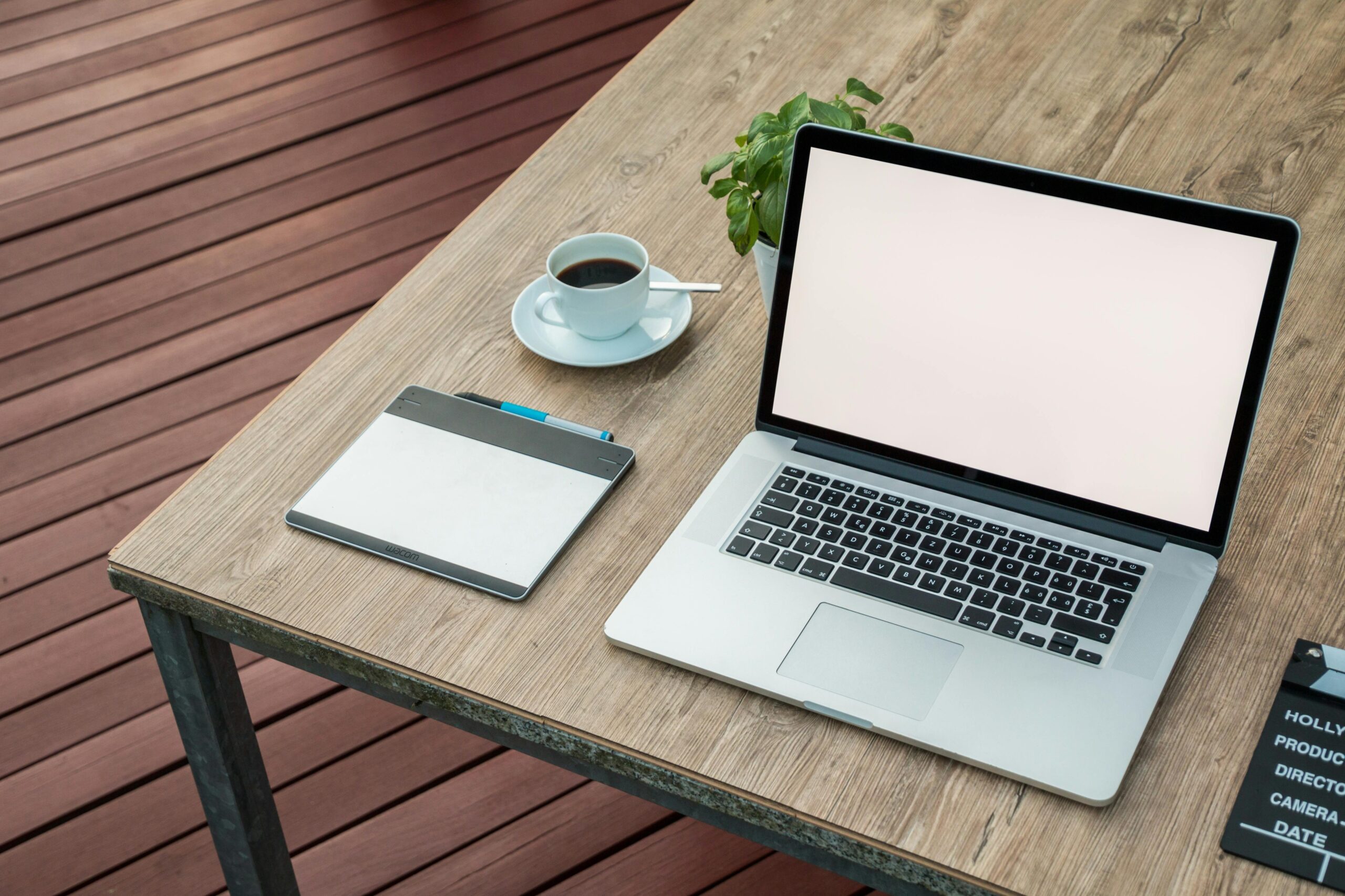AI without the cloud? Get lifetime access to Pansophy’s local AI desktop assistant for $59.97.
