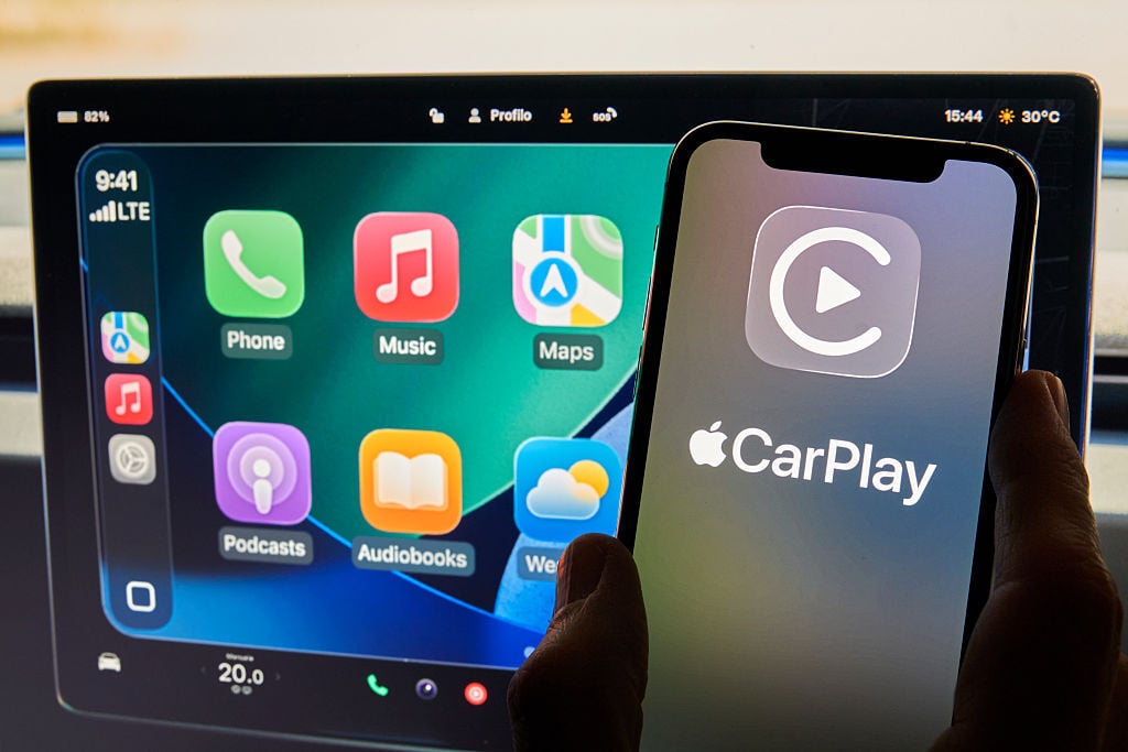 Apple CarPlay is adding support for ChatGPT and other AI chatbots