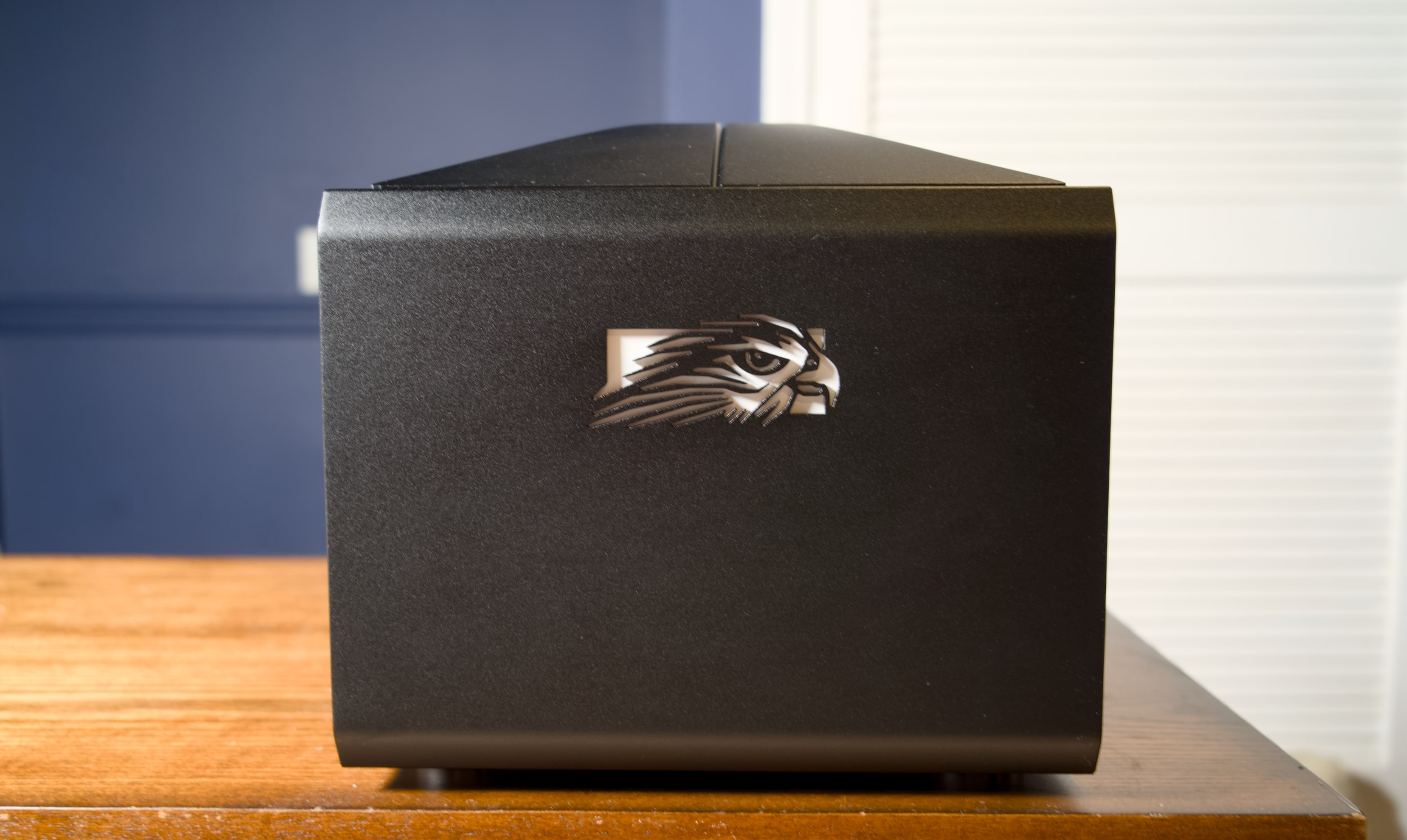 Falcon Northwest FragBox review: A compact gaming rig that does everything right