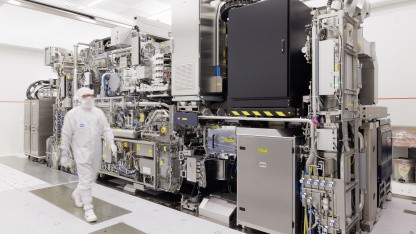 Für höheren Wafer-Durchsatz: ASML steigert EUV-Lichtleistung auf 1.000 W