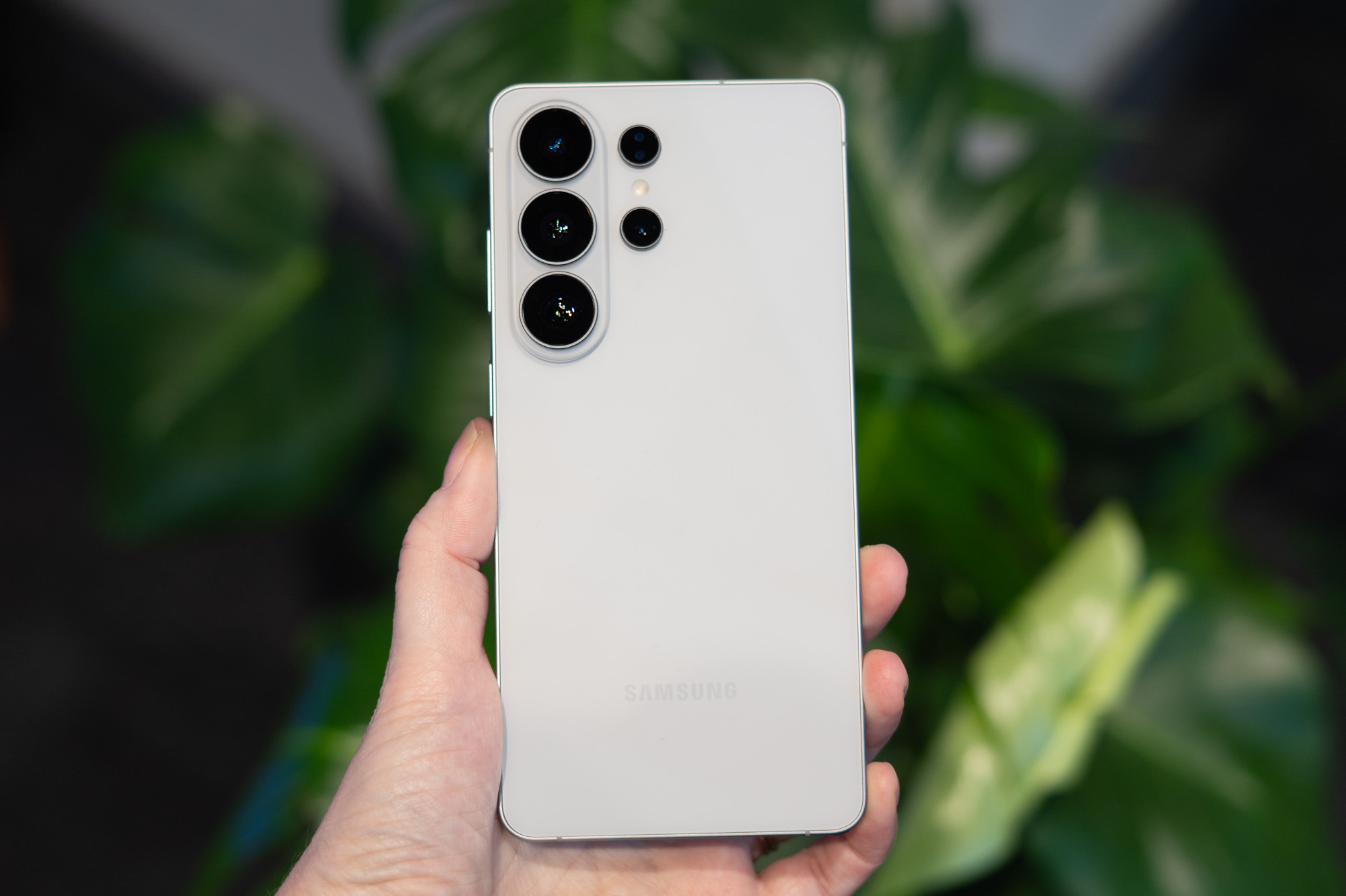 Hands on: I’m super impressed with the Galaxy S26 Ultra’s new Privacy Display