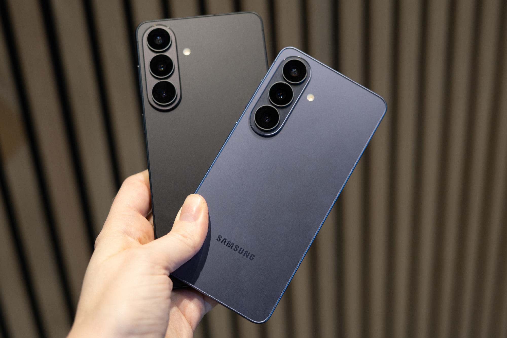 Here’s how the new Samsung Galaxy S26 compares with last year’s S25