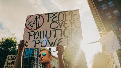 KI-Rechenzentrum: xAI baut nutzlose Lärmschutzwand für 7 Millionen US-Dollar