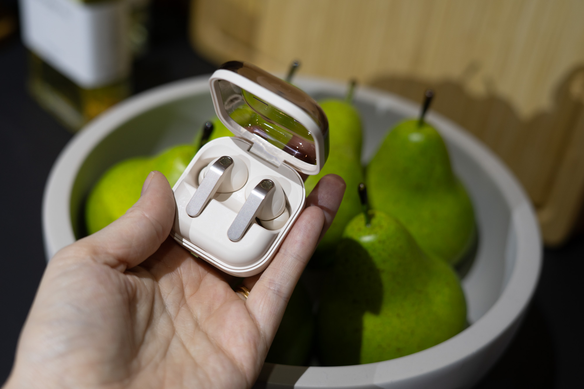 Samsung’s still chasing the AirPods with its new Galaxy Buds 4 and Buds 4 Pro