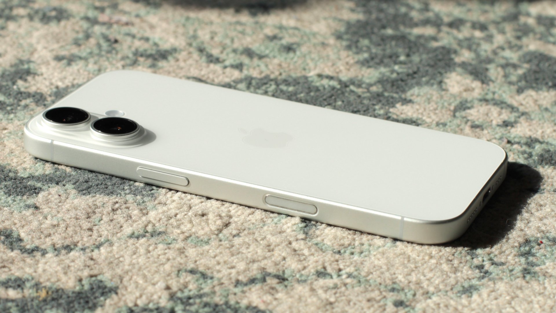 T-Mobile is giving away the iPhone 17 for free when you add a new line and trade in