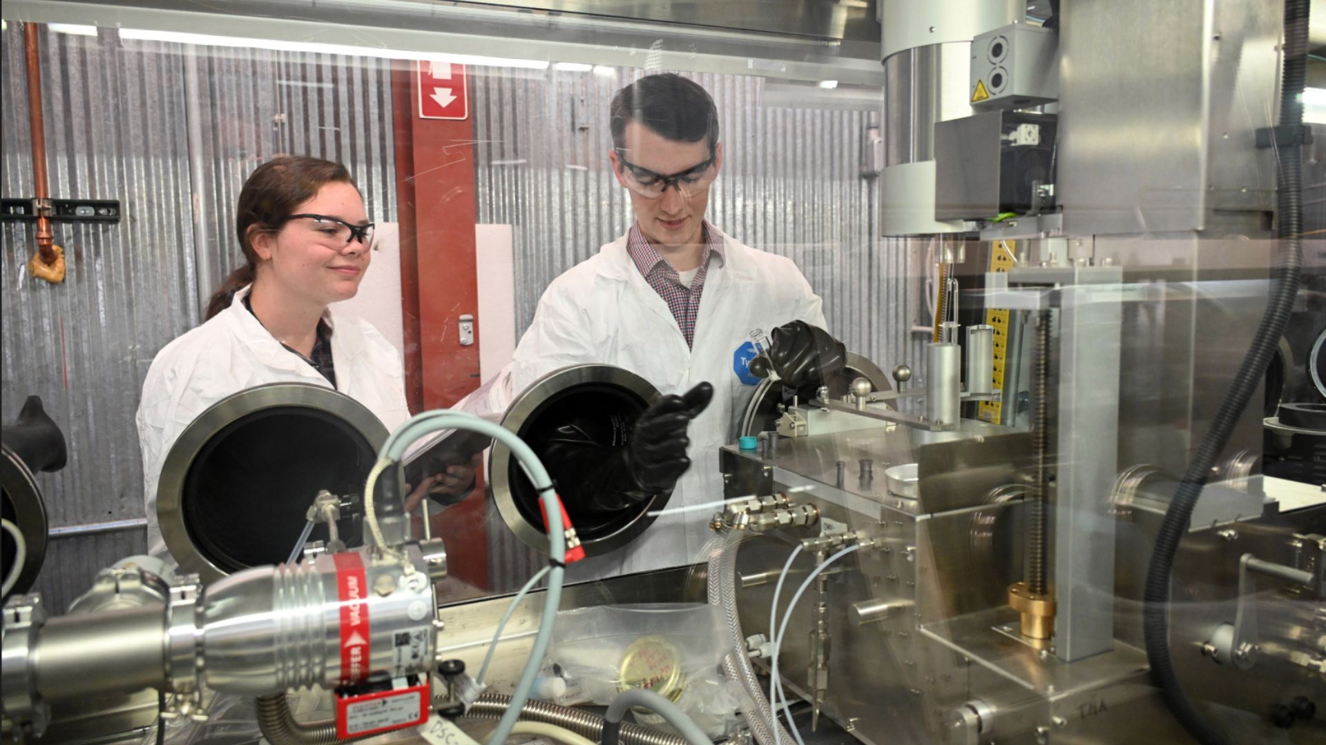 US unveils ‘world’s first’ irradiated molten salt research facility for next-gen reactors
